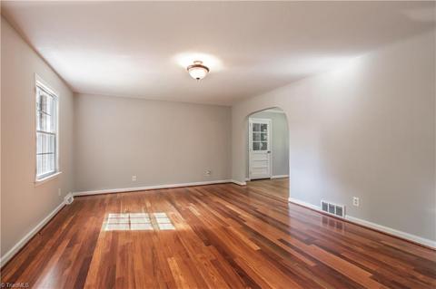 3100 Covedale St, High Point, NC 27265 photo 5