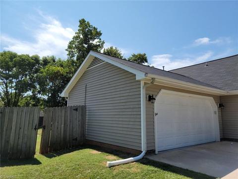 3588 Bent Trace Dr, High Point, NC 27265 photo 4