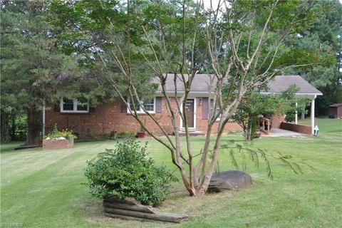 4534 Irwin St, Trinity, NC 27370 photo 1