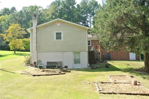 4534 Irwin St, Trinity, NC 27370 photo 5