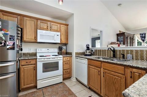 2133 Rindle Dr, High Point, NC 27262 photo 11