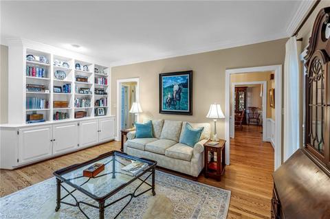 1703 Heathgate Pt, High Point, NC 27262 photo 6