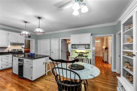 1703 Heathgate Pt, High Point, NC 27262 photo 11