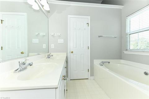 3009 Timberwolf Ave, High Point, NC 27265 photo 22