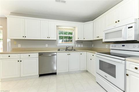 3009 Timberwolf Ave, High Point, NC 27265 photo 9