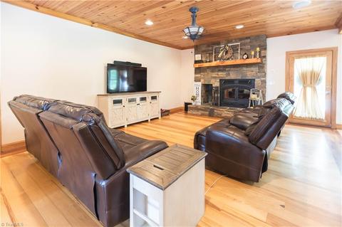 167 Byway Ln, Olin, NC 28660 photo 17
