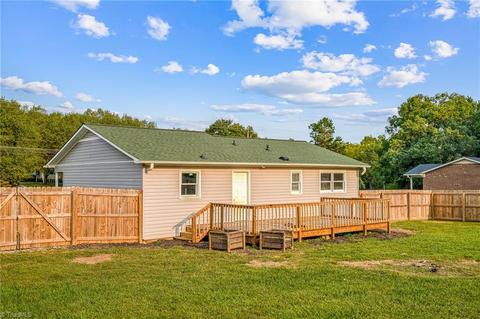 4243 Meadowbrook Dr, Trinity, NC 27370 photo 25