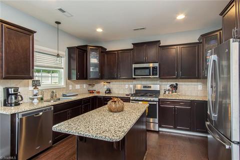 3609 Copper Ct, High Point, NC 27265 photo 6