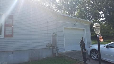 418 Harmon Dr, Eden, NC 27288 photo 5