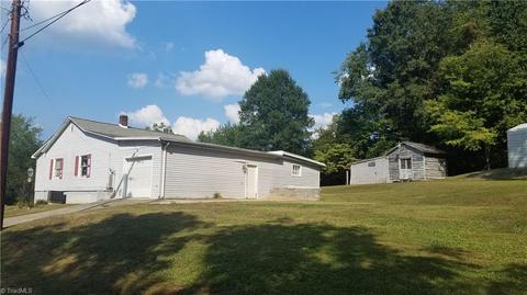 418 Harmon Dr, Eden, NC 27288 photo 2