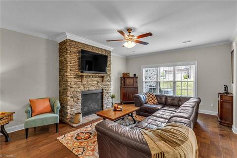 2818 Fallin Ct, High Point, NC 27262 photo 8