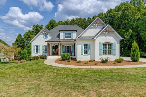 2465 Wellsburg Ct, Clemmons, NC 27012 photo 2