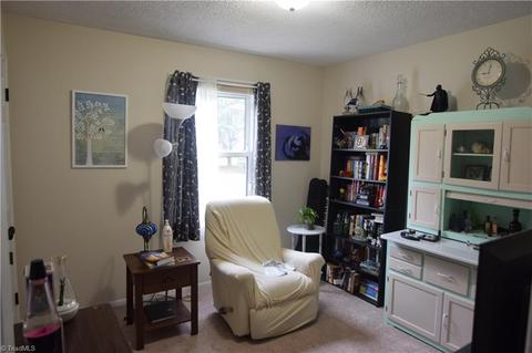 115 Cascade Ct, King, NC 27021 photo 8