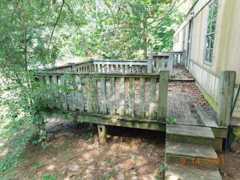 214 Skyview Lake Rd, Harmony, NC 28634 photo 3