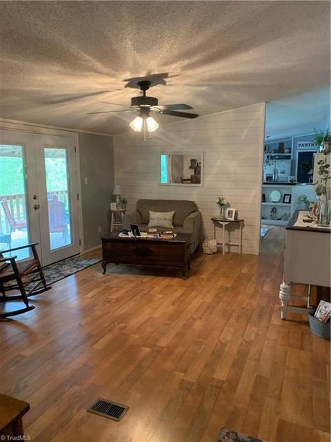 155 White Walnut St, Traphill, NC 28685 photo 8