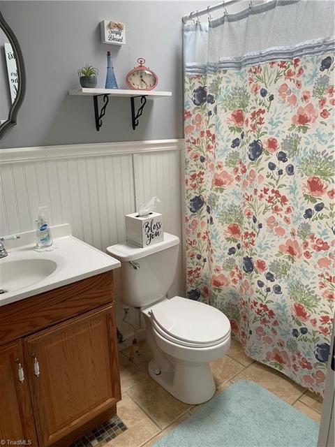 155 White Walnut St, Traphill, NC 28685 photo 7