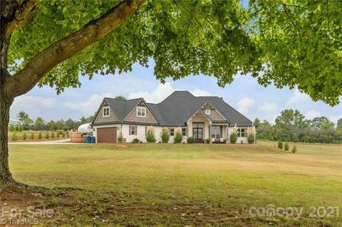 11760 Sugarhill Rd, Davidson, NC 28036 photo 1