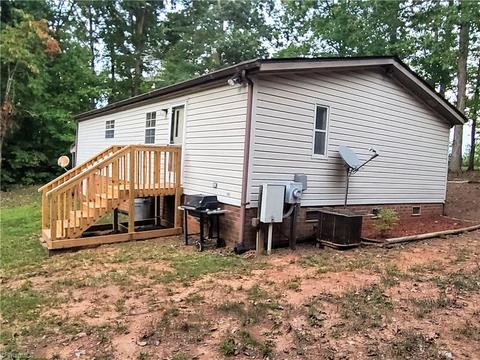 653 Goodwill Rd, Clemmons, NC 27012 photo 5