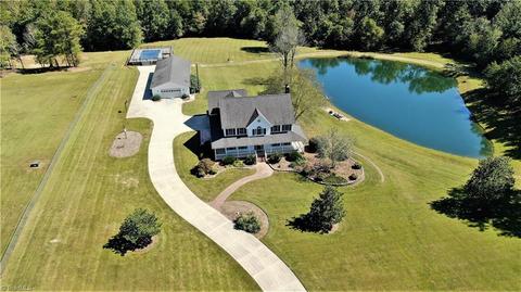 5860 Fairview Church Rd, Trinity, NC 27370 photo 4