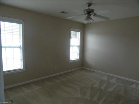 124 Castleton Dr, Thomasville, NC 27360 photo 13