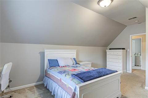 896 Hedgepath Ter, High Point, NC 27265 photo 32