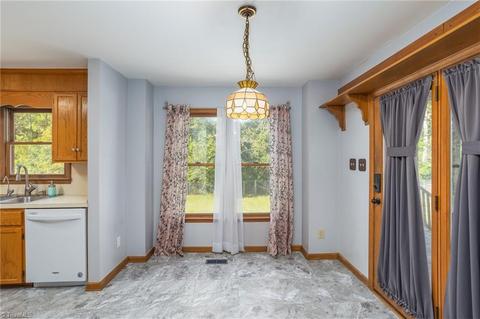 110 Treetop Ct, Trinity, NC 27370 photo 8