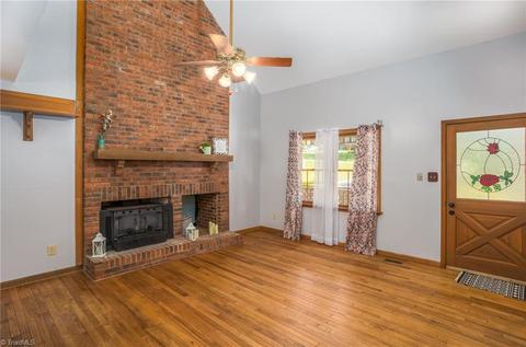110 Treetop Ct, Trinity, NC 27370 photo 7