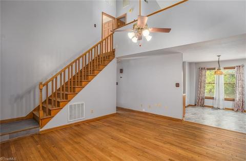 110 Treetop Ct, Trinity, NC 27370 photo 5