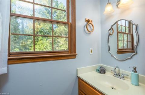 110 Treetop Ct, Trinity, NC 27370 photo 15