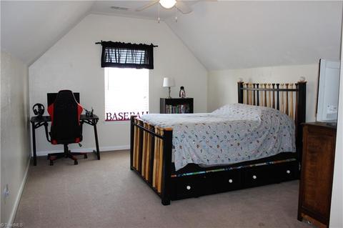 837 Hedgepath Ter, High Point, NC 27265 photo 21