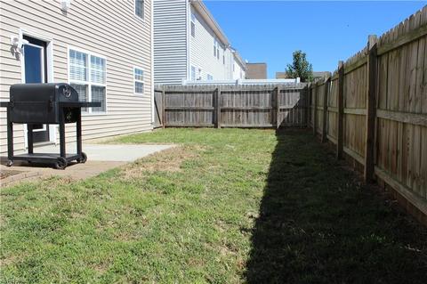 837 Hedgepath Ter, High Point, NC 27265 photo 23