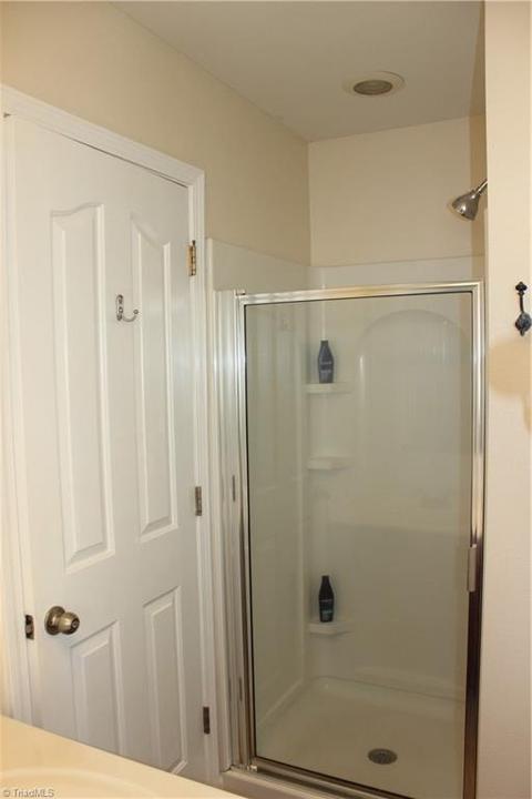 837 Hedgepath Ter, High Point, NC 27265 photo 16