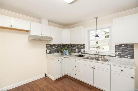 727 Hendrix St, High Point, NC 27260 photo 6