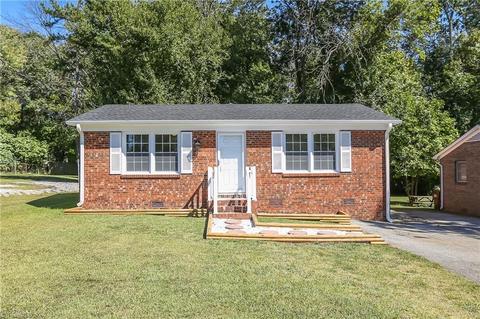 727 Hendrix St, High Point, NC 27260 photo 3