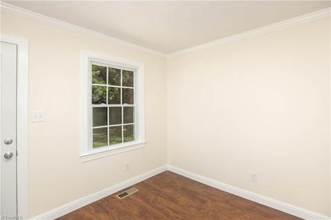 727 Hendrix St, High Point, NC 27260 photo 11