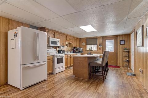 719 Corner Rd, Pinnacle, NC 27043 photo 25