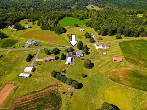 719 Corner Rd, Pinnacle, NC 27043 photo 49