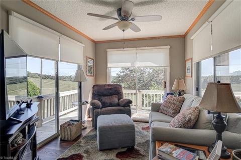 719 Corner Rd, Pinnacle, NC 27043 photo 10