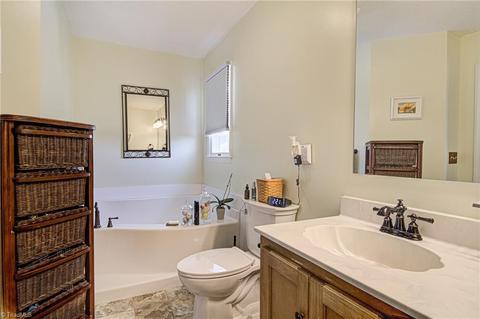 719 Corner Rd, Pinnacle, NC 27043 photo 19