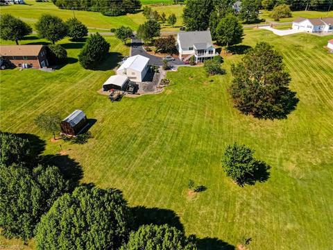 719 Corner Rd, Pinnacle, NC 27043 photo 43
