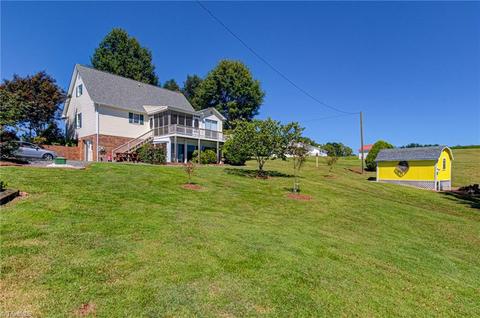 719 Corner Rd, Pinnacle, NC 27043 photo 38