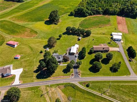 719 Corner Rd, Pinnacle, NC 27043 photo 46