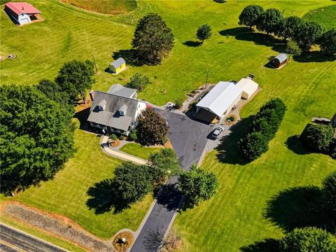 719 Corner Rd, Pinnacle, NC 27043 photo 40