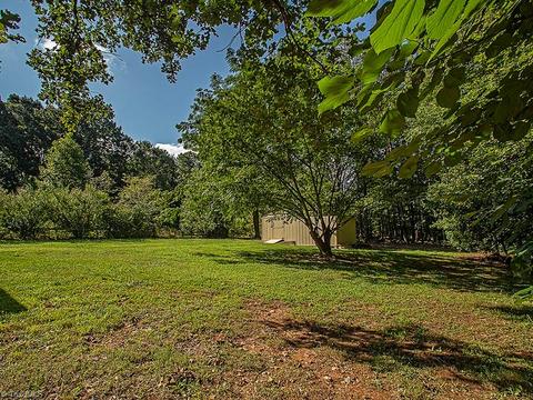 4809 Cashatt Rd, Trinity, NC 27370 photo 4