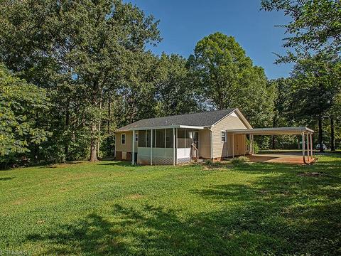 4809 Cashatt Rd, Trinity, NC 27370 photo 3