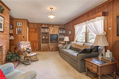 183 Shoals Rd, Pinnacle, NC 27043 photo 15