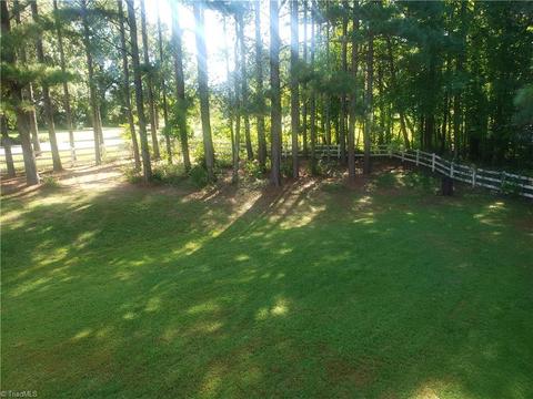 113 Covington Dr, Advance, NC 27006 photo 15