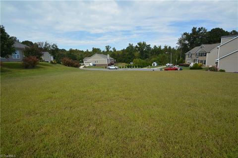 1413 Raspberry Run, Graham, NC 27253 photo 5