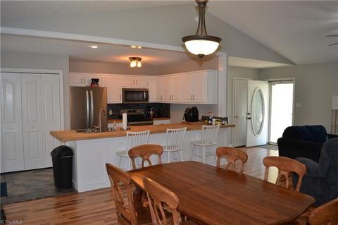 505 Summit St, Madison, NC 27025 photo 10