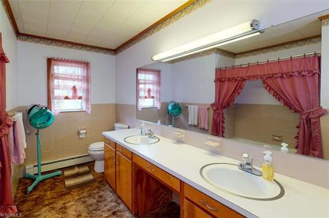 1592 County Line Rd, Harmony, NC 28634 photo 33